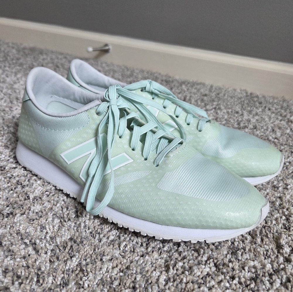 New Balance Women's NB 420 Lace-up Sneakers WL420DFU‎ In Mint Green Size 7